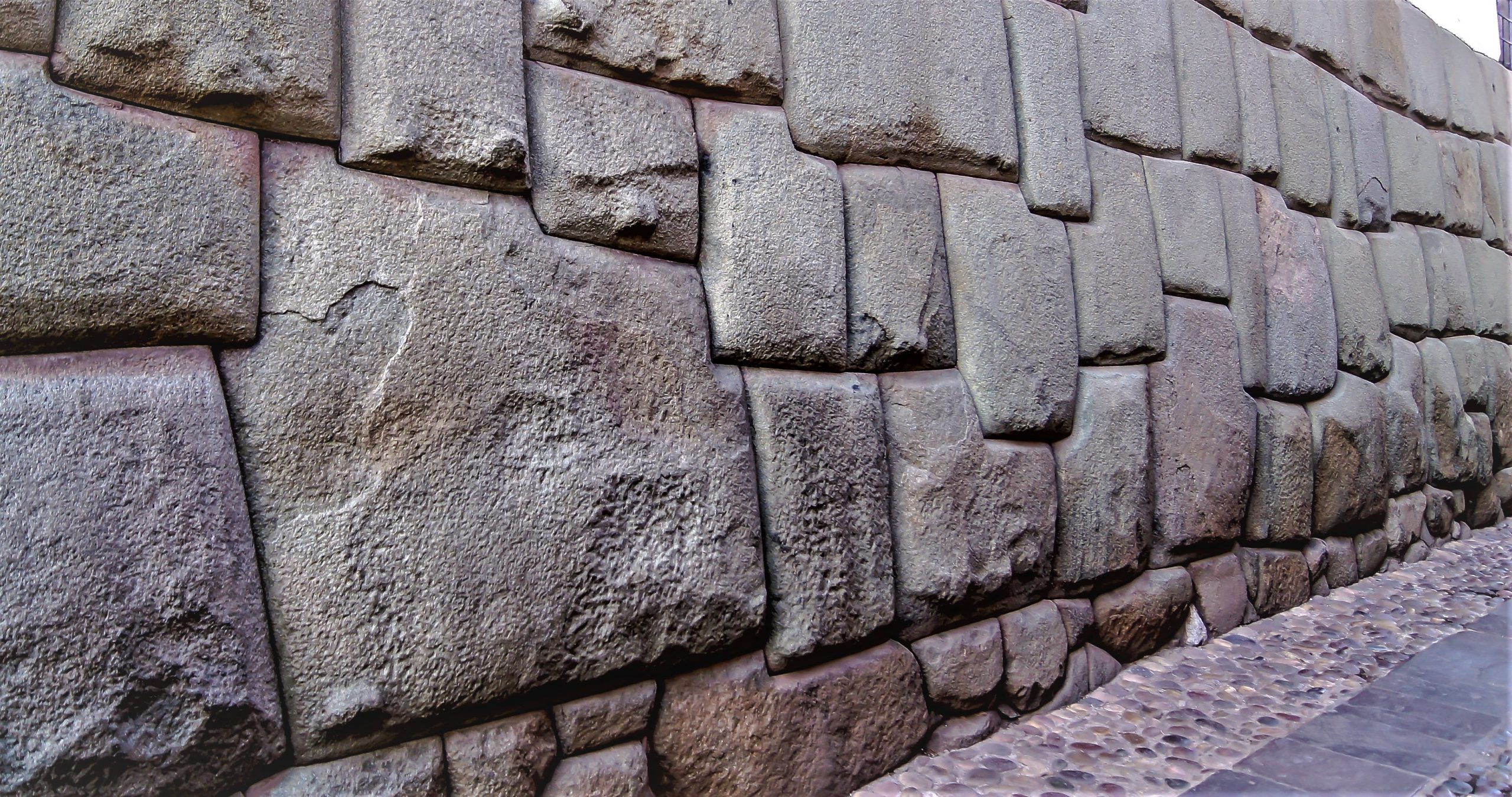 The Twelve Angle Stone - Blog Cusco Journeys
