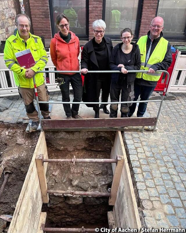 Unearthing History: A 1,700-Year-Old Roman Defensive Wall Discovered in Aachen, Germany