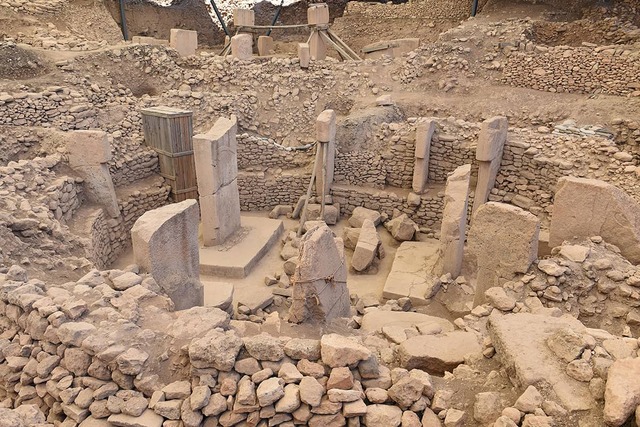 A closer look at one of the circular enclosures at Göbeklitepe, revealing its intricate stonework and structural design.