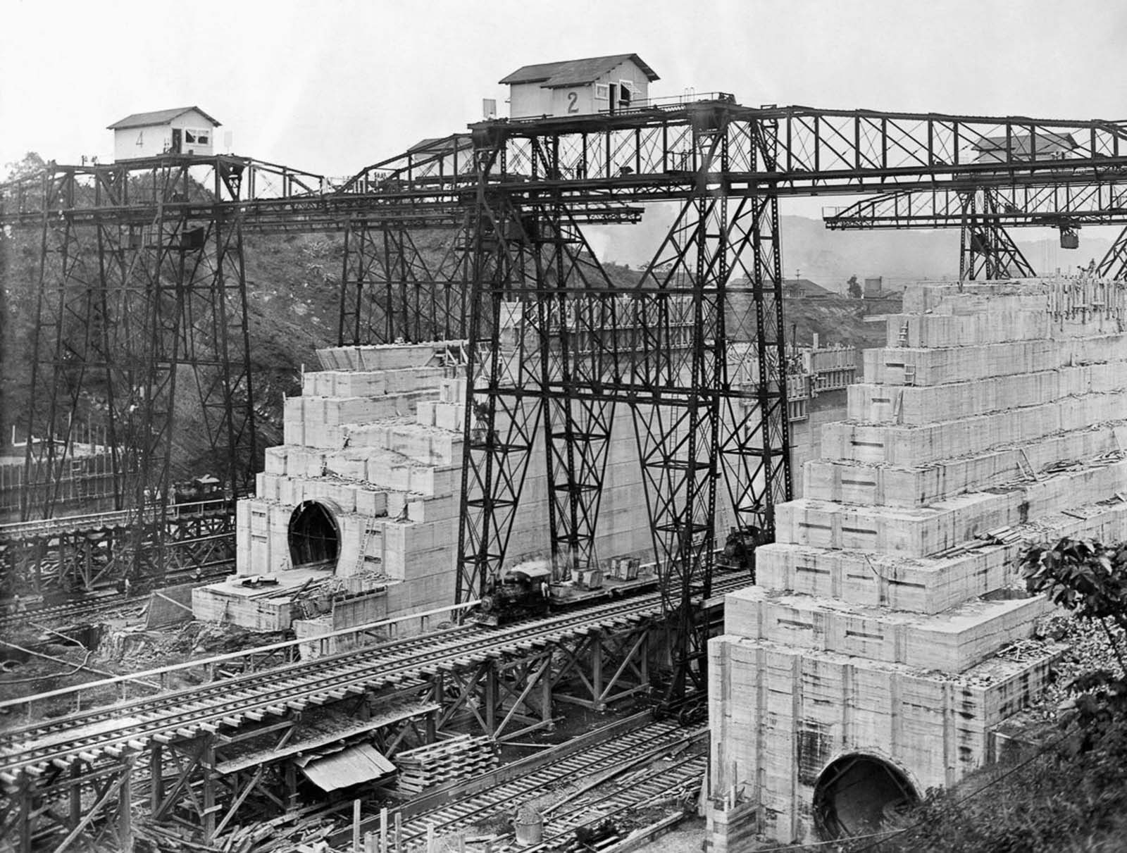 Cranes and trains converge at Pedro Miguel Locks, a crucial construction site in 1913.
