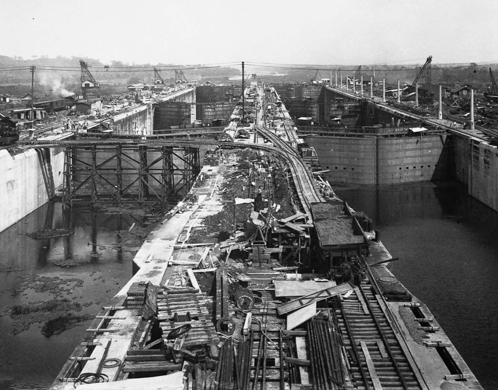 Looking north toward the Atlantic, a 1912 image captures the upper locks of Gatun.