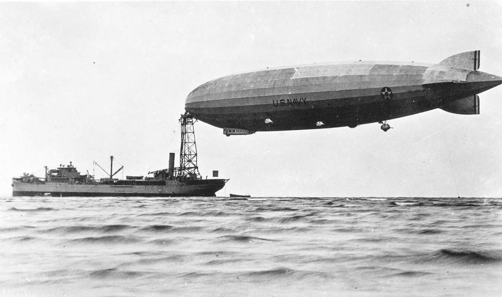 The USS Los Angeles is moored to the USS Patoka, demonstrating the use of airborne aircraft carriers.