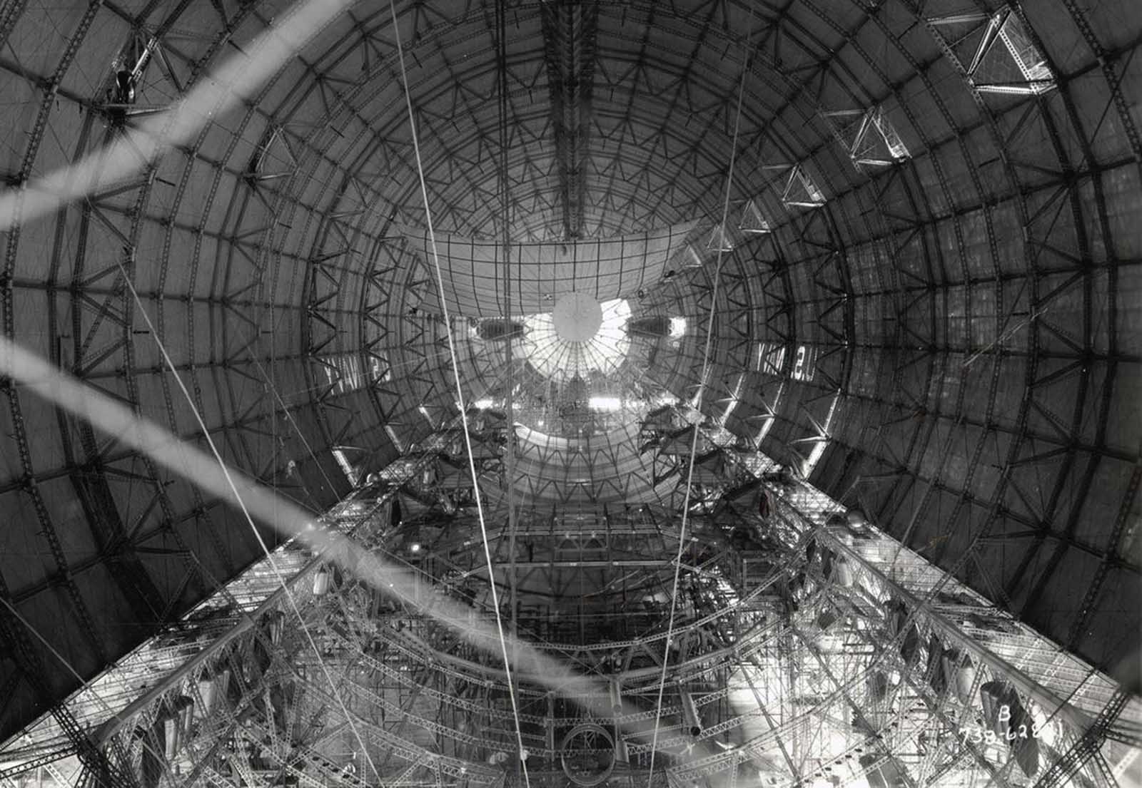 The inner hull of a U.S. Navy dirigible before the installation of gas cells, circa 1933.
